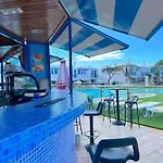 Playmar Pool By Wave Appartement